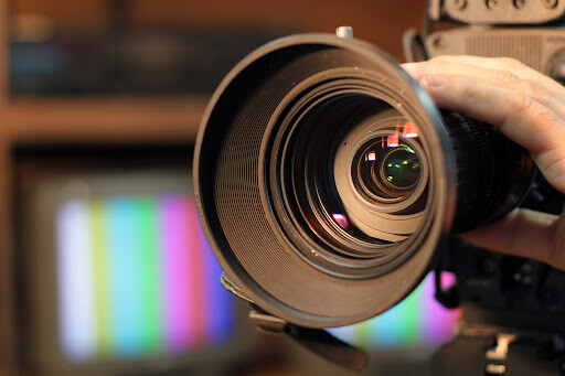 Live streaming camera choice